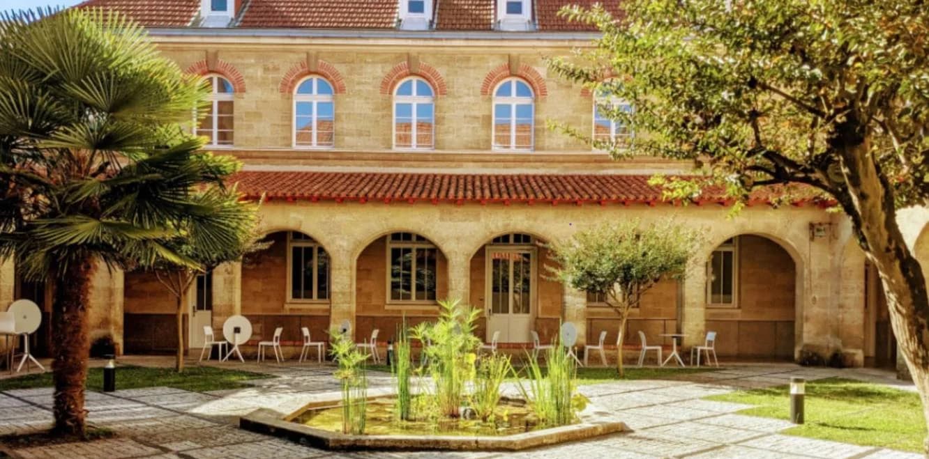 Patio centre Beaulieu — Bordeaux — photo 3
