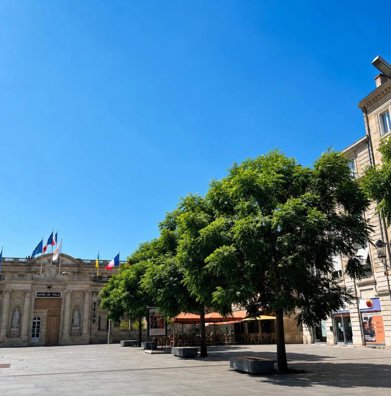 Place Pey-Berland — Bordeaux — photo 7